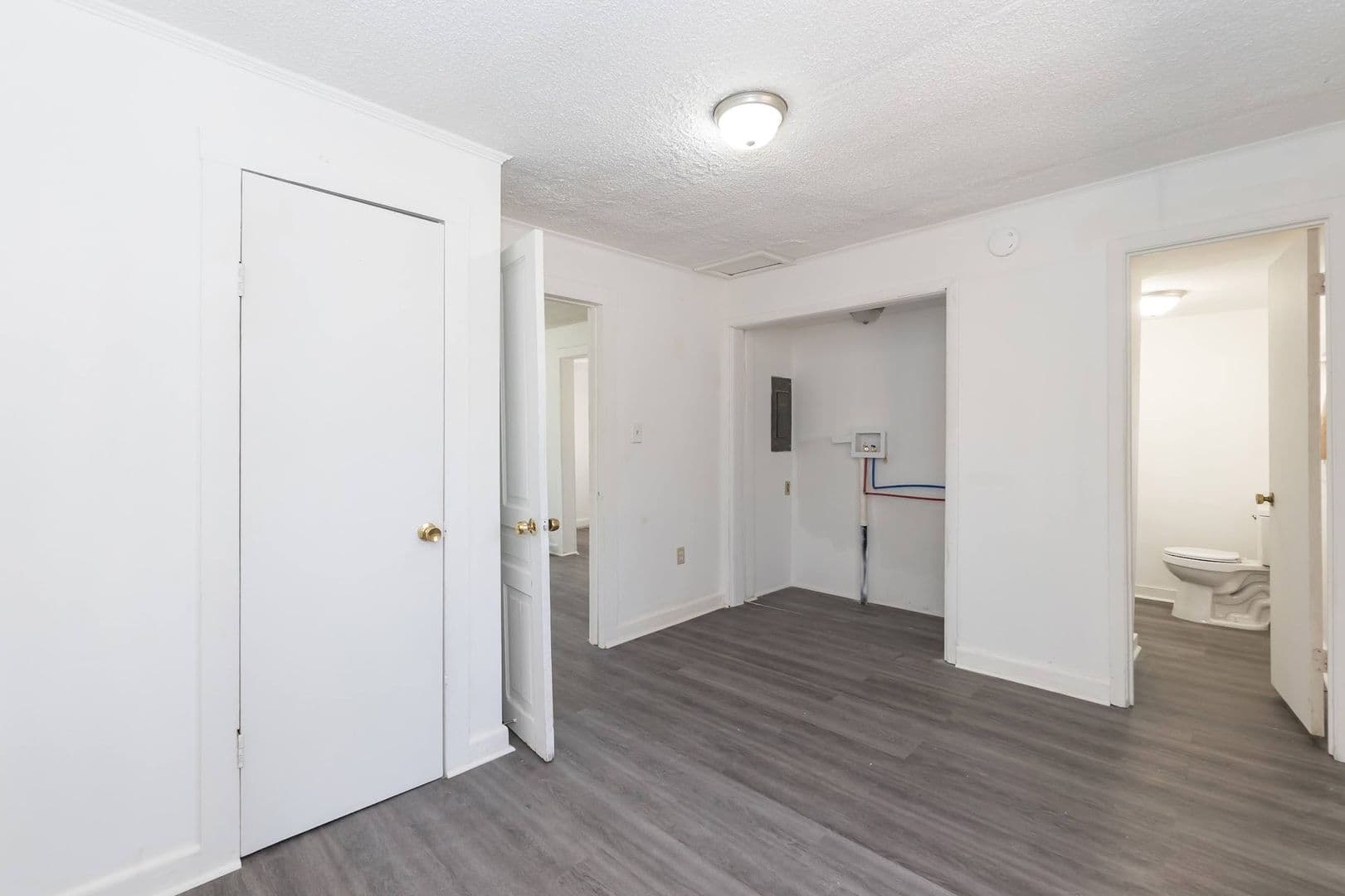 Henderson House: 835A N Beckford Dr