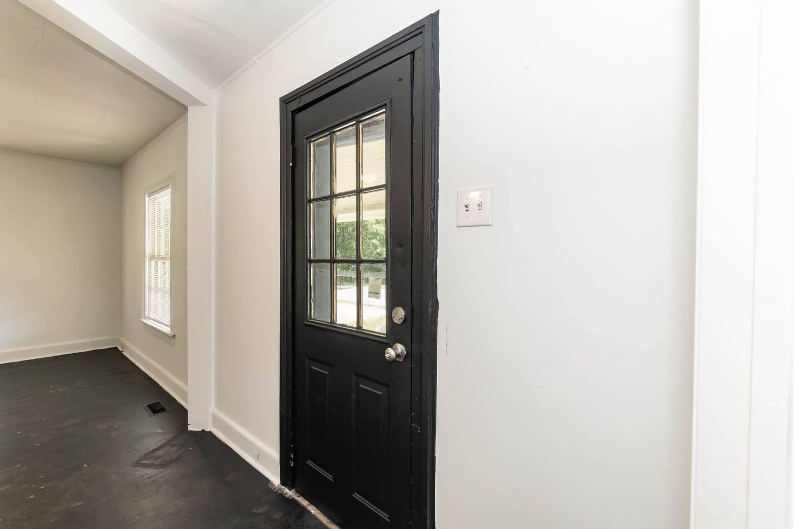 Henderson House: 930 Elm St