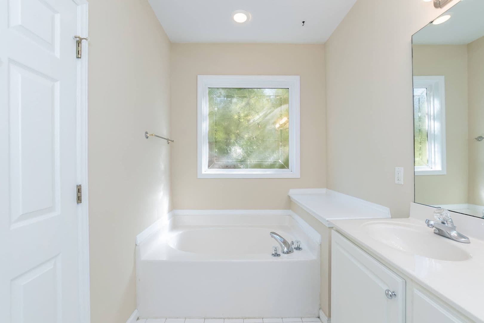 Rolesville House: 108 Allie Bell Ln