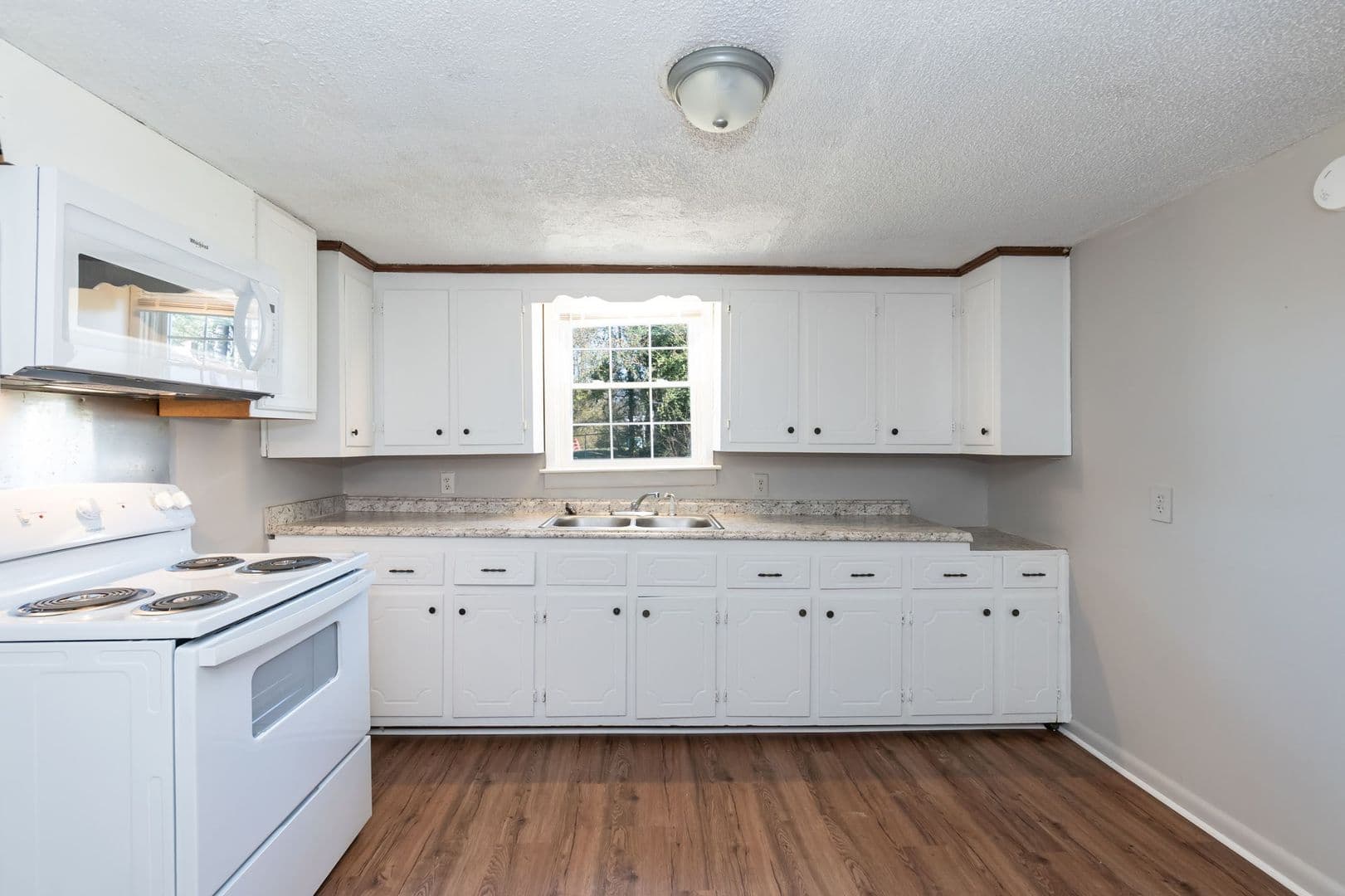 Goldsboro House: 307 Olivia Ln