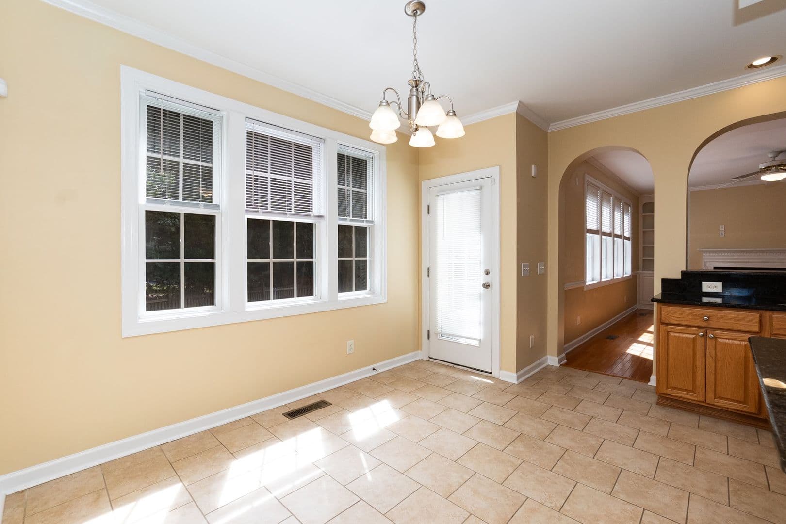 Durham House: 1006 Goldenview Ct