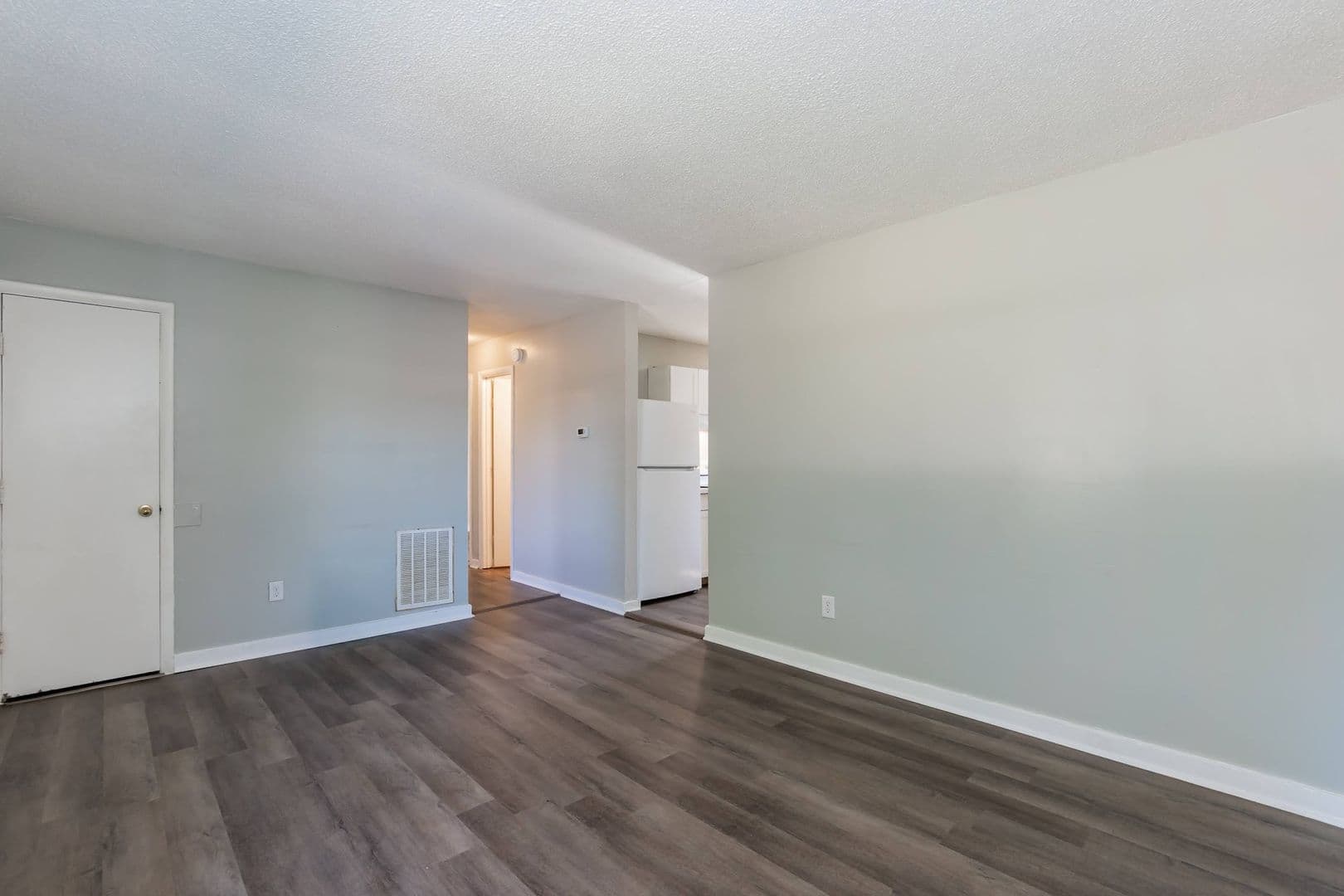 Warrenton House: 103-102 Warrenton Village Dr