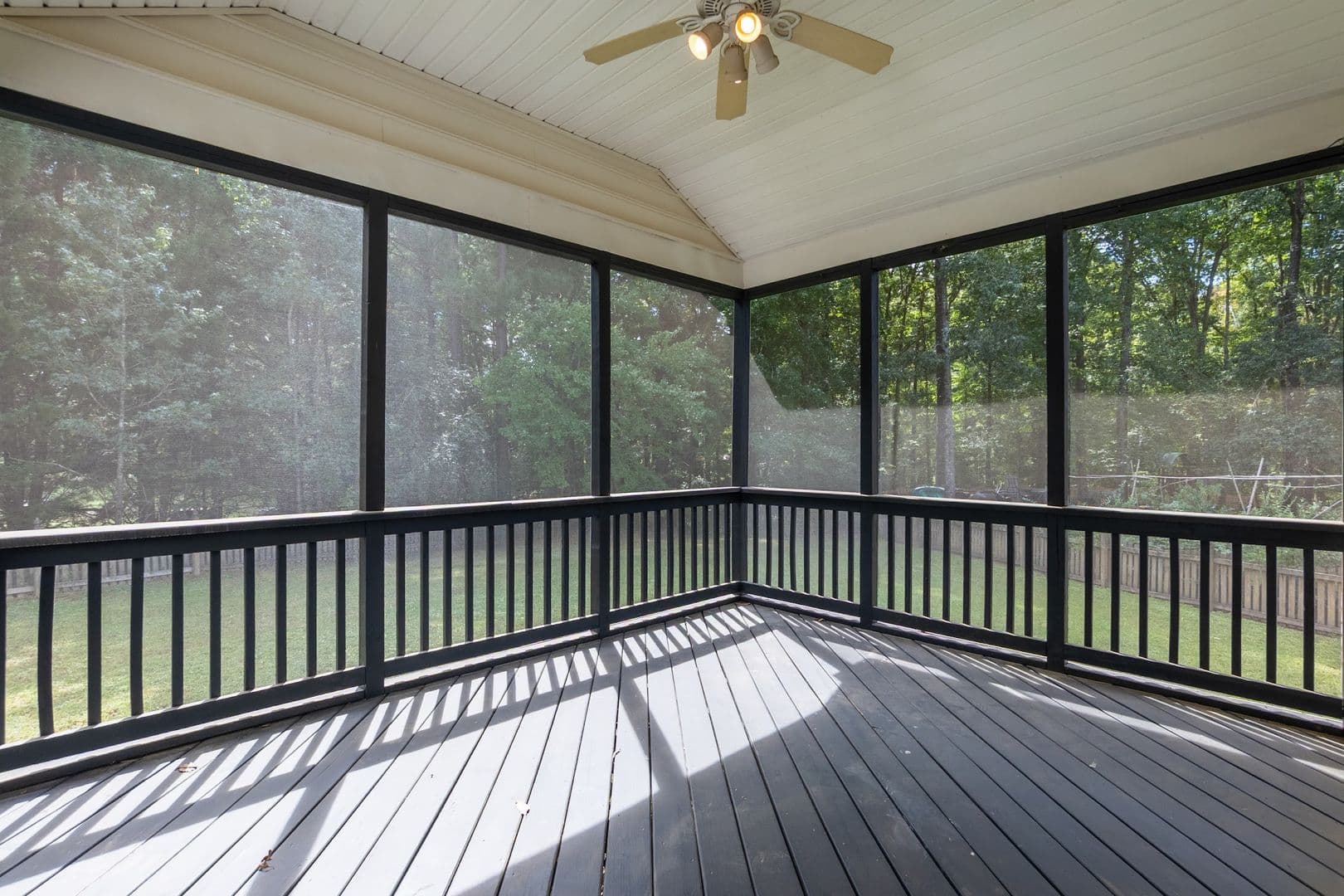 Durham House: 1006 Goldenview Ct