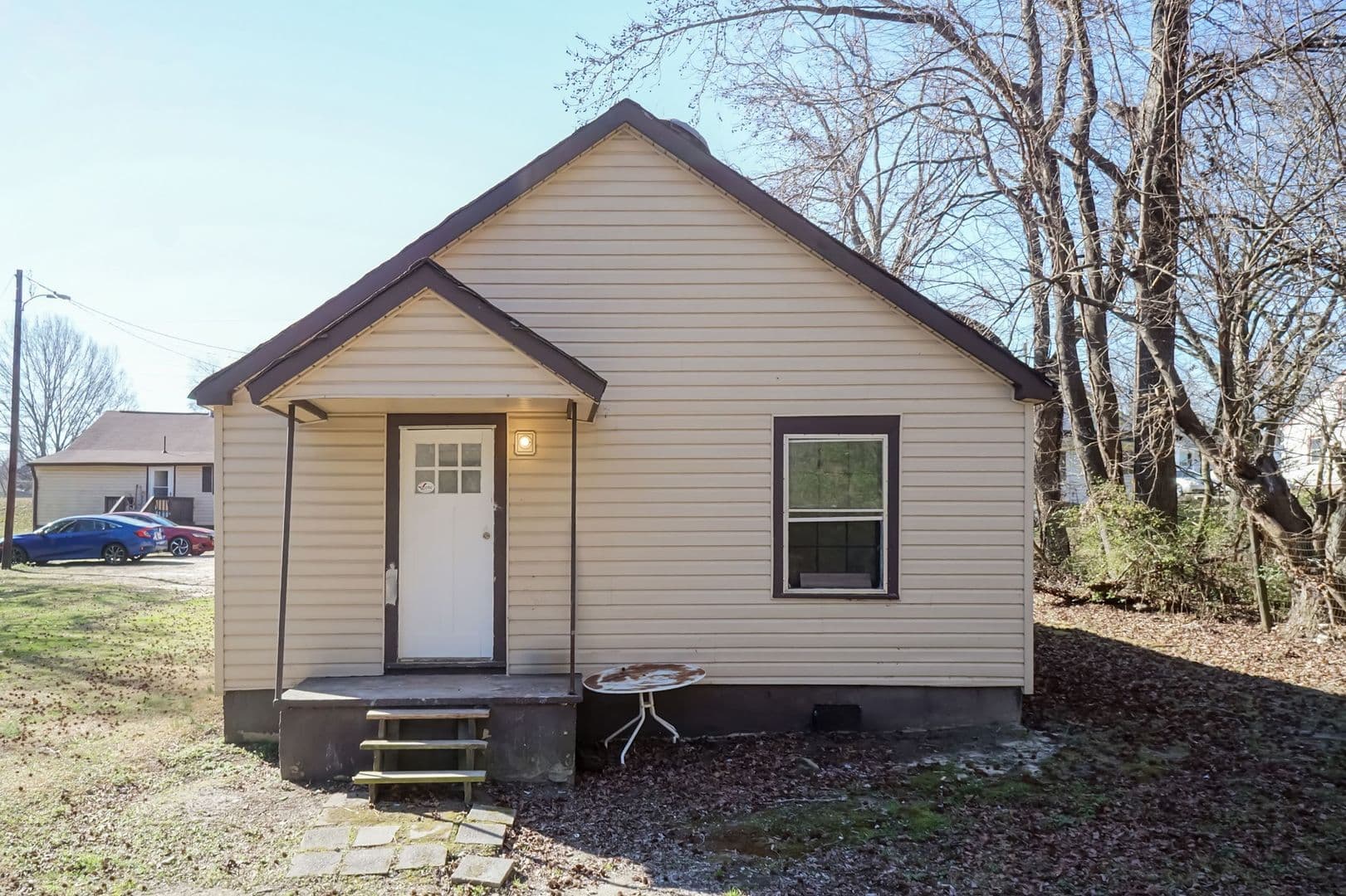 Henderson House: 835A N Beckford Dr