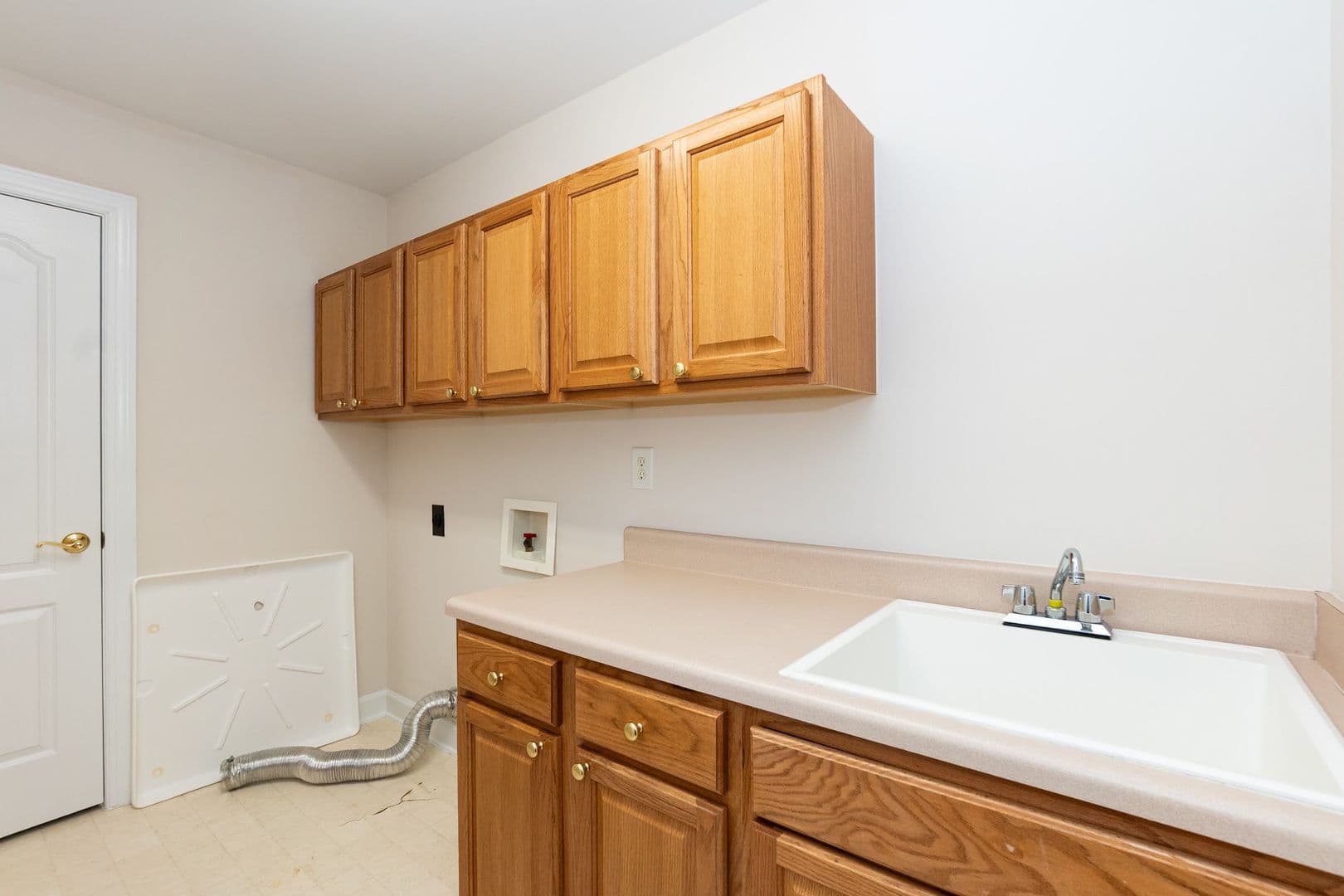Durham House: 1006 Goldenview Ct