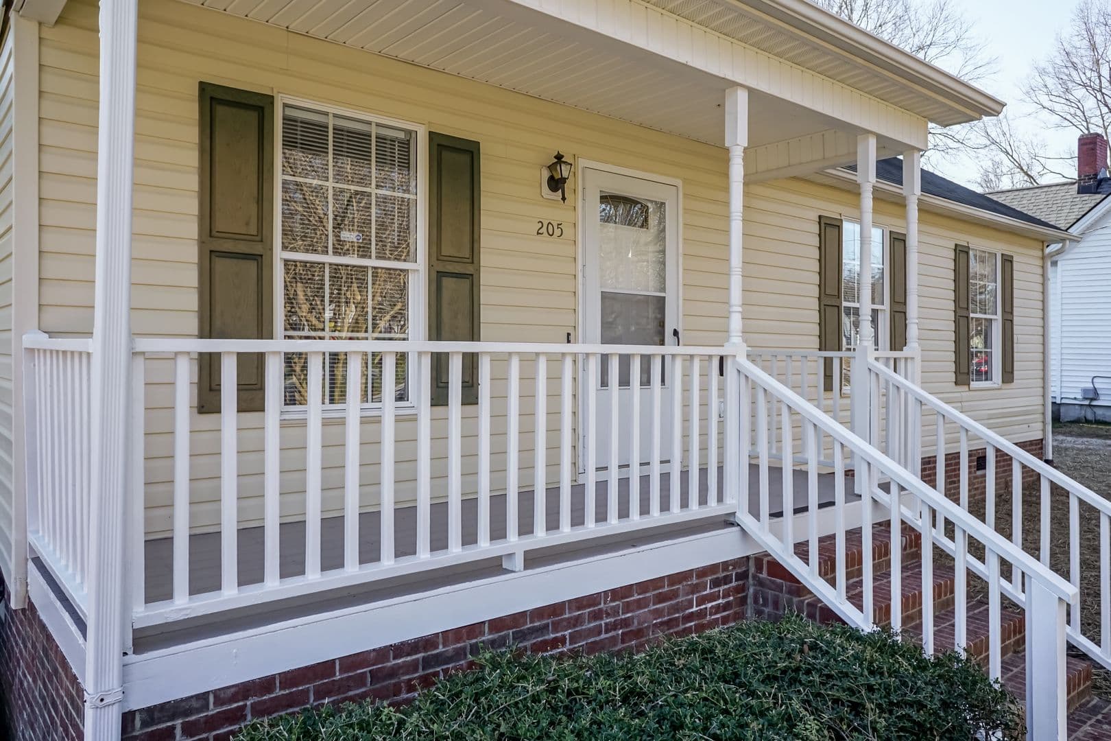 Zebulon House: 205 W Horton St