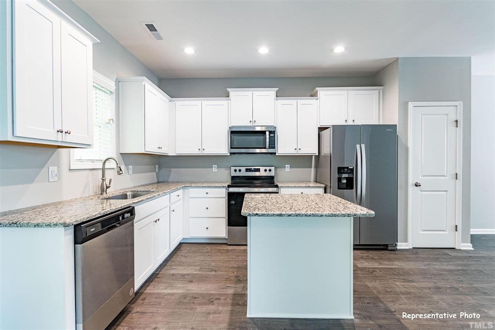 Smithfield House: 304 Sturgeon St
