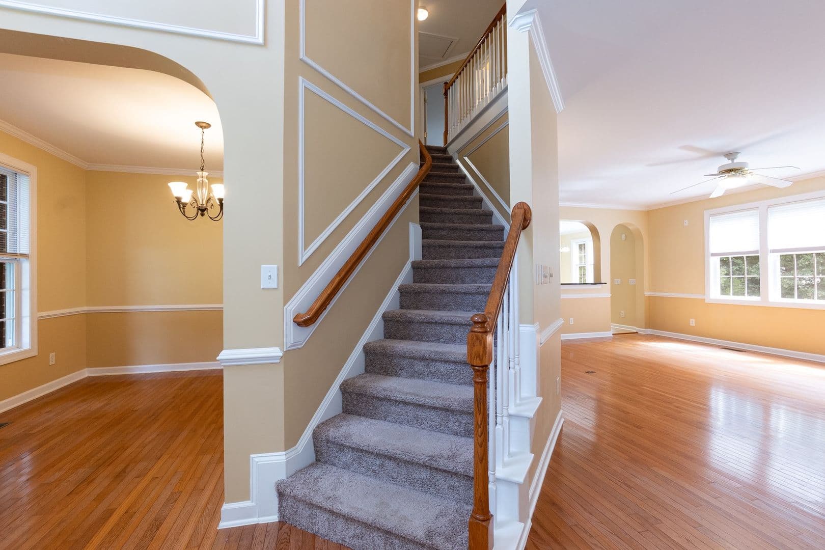 Durham House: 1006 Goldenview Ct