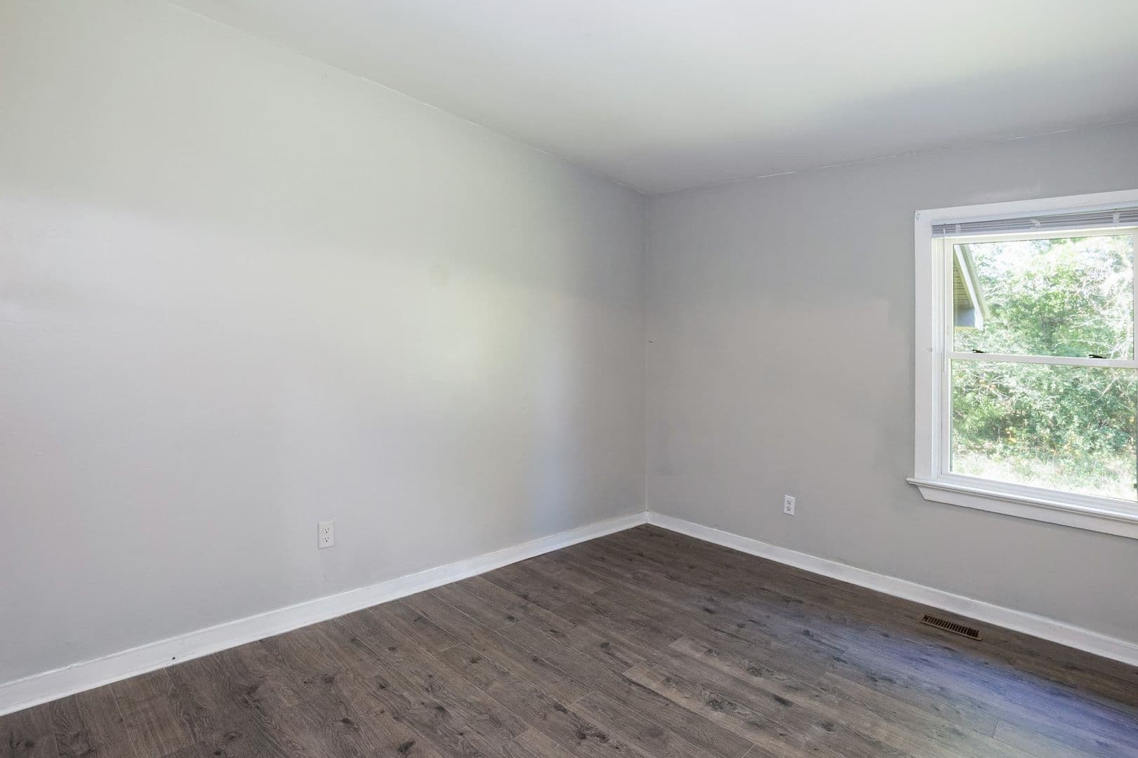 Warrenton House: 110-102 Warrenton Village Dr