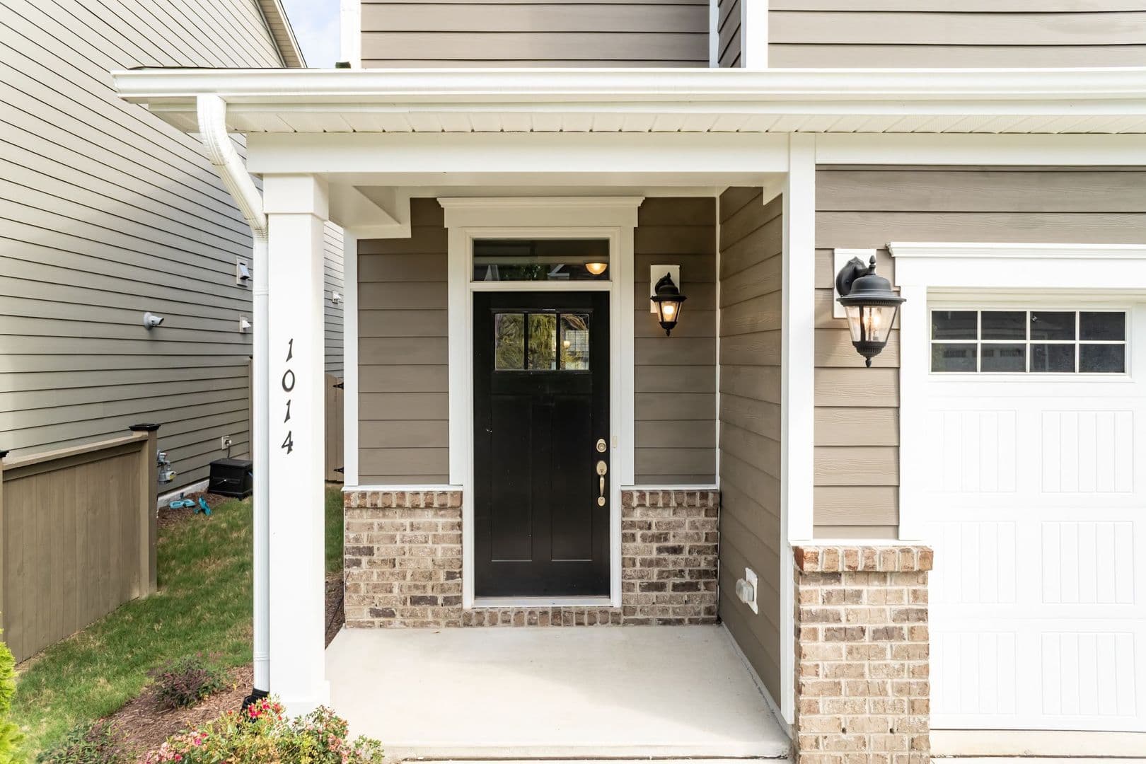 Durham House: 1014 Greatland Rd