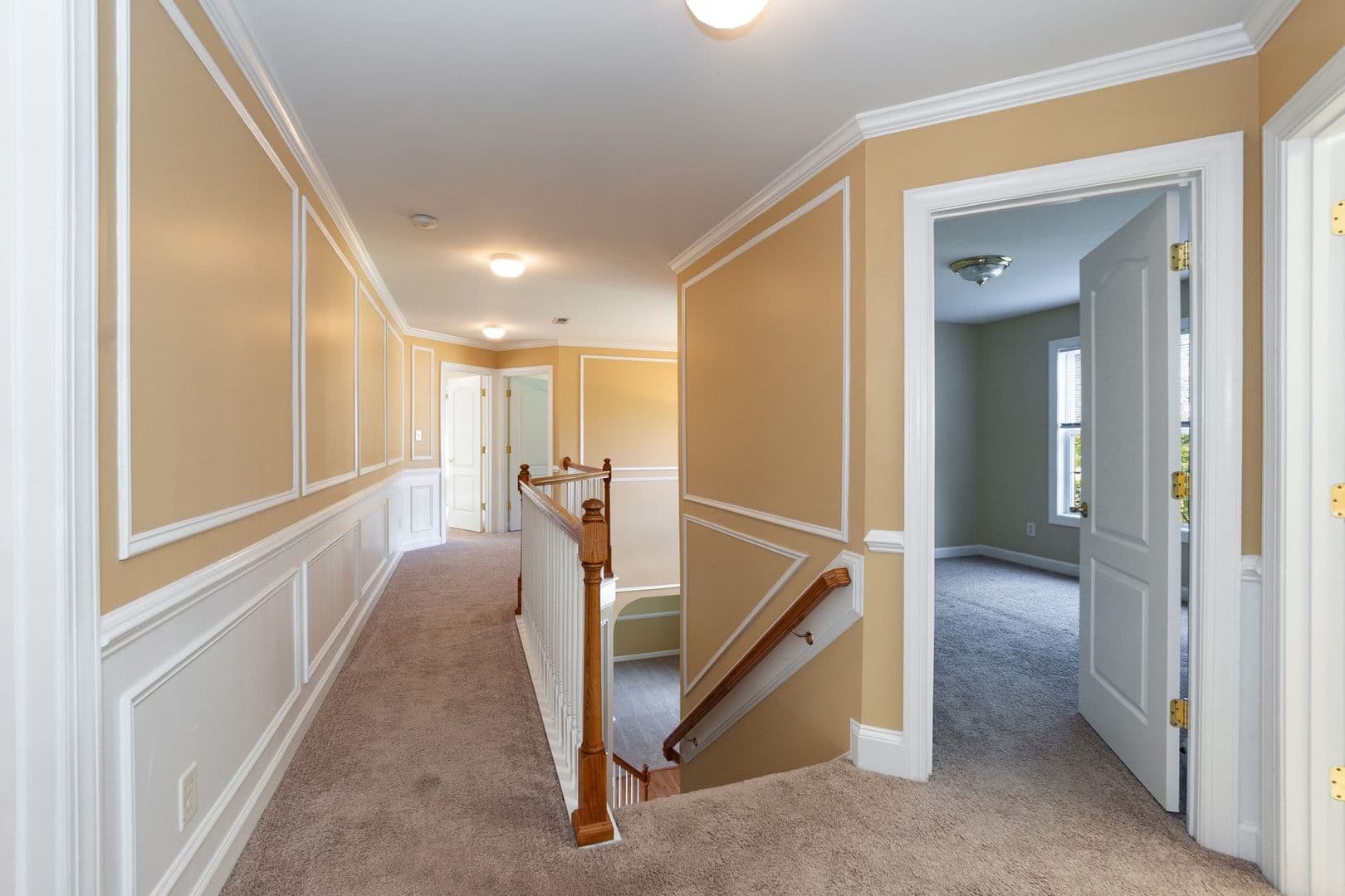 Durham House: 1006 Goldenview Ct