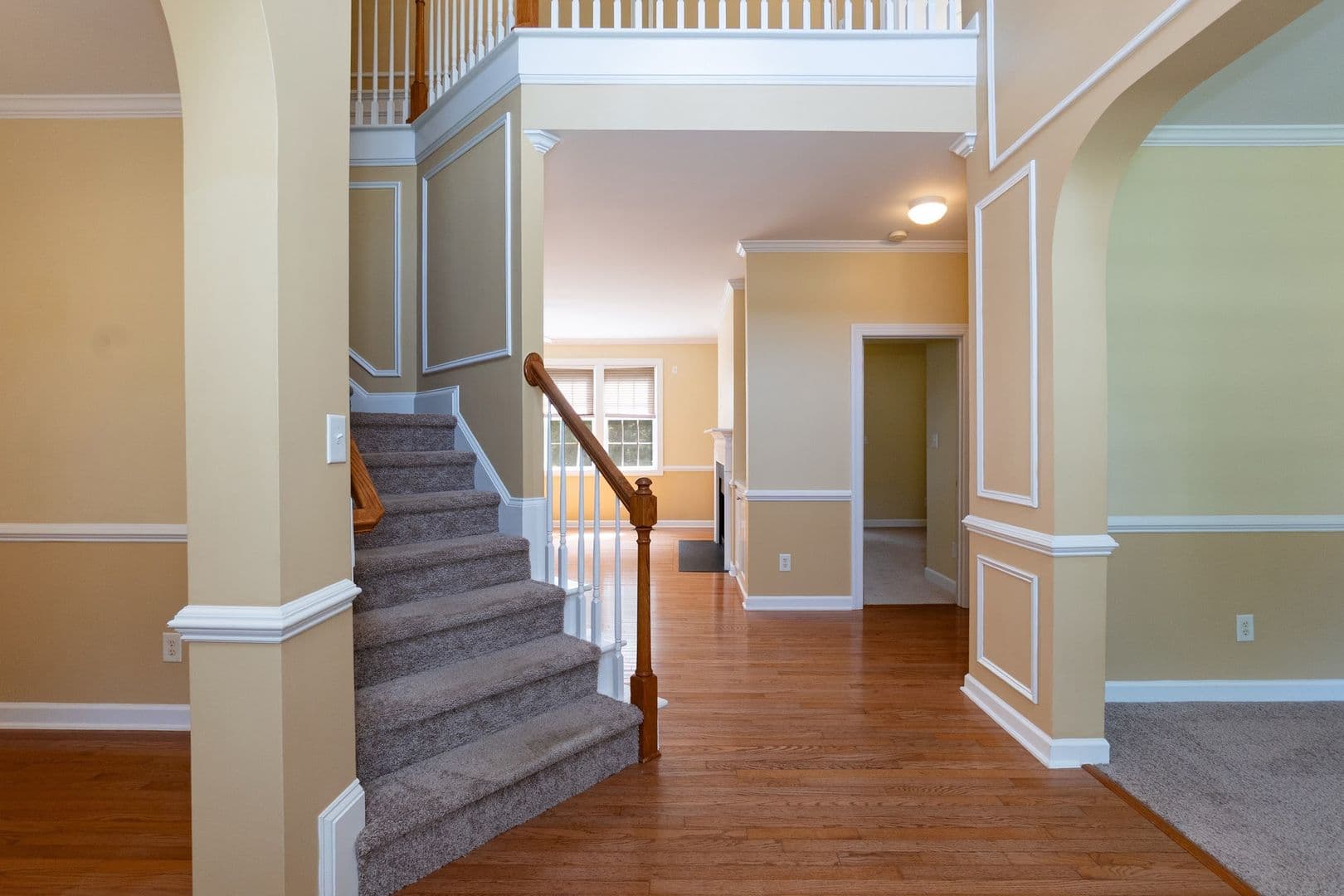 Durham House: 1006 Goldenview Ct