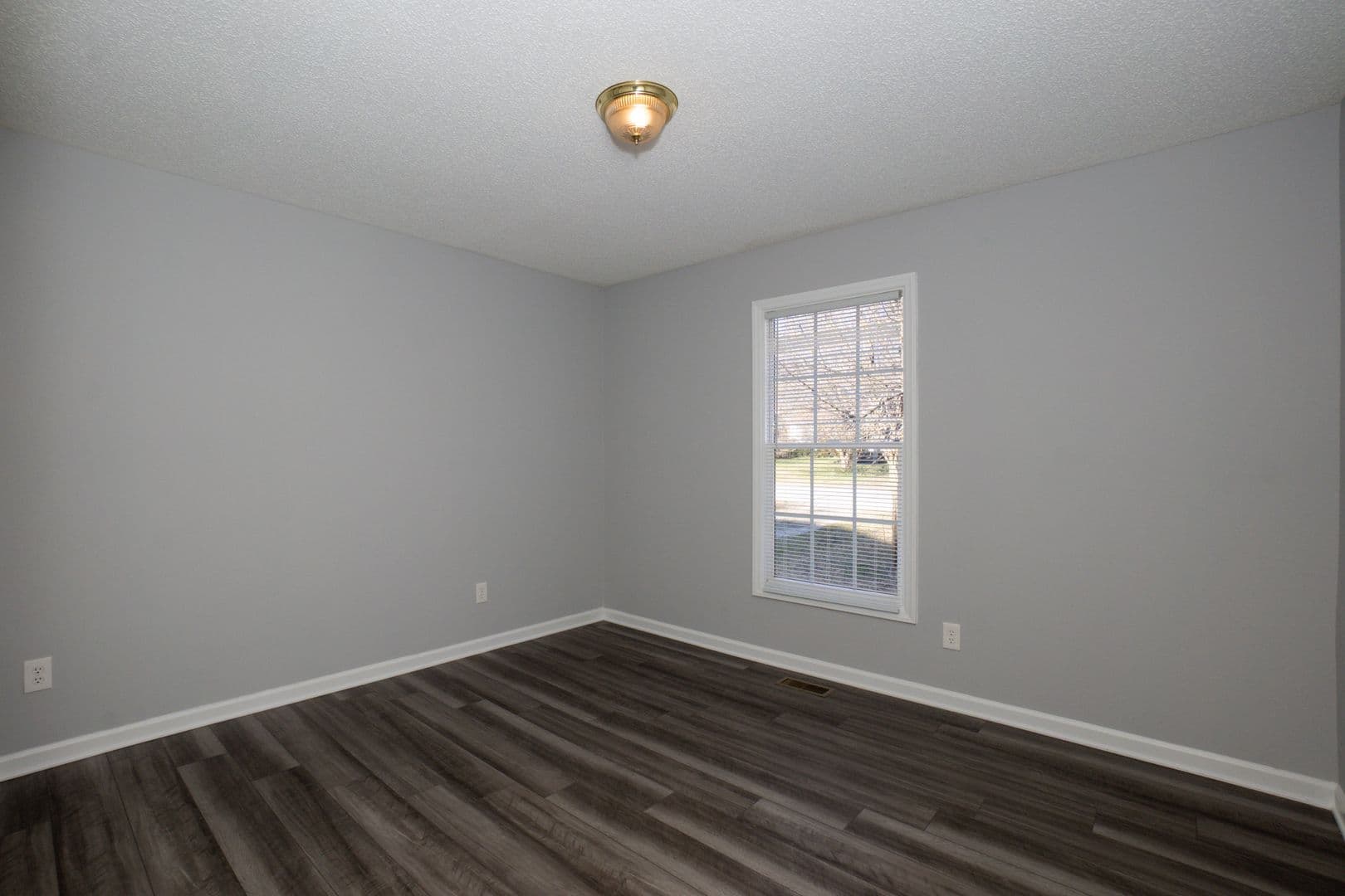 Zebulon House: 205 W Horton St