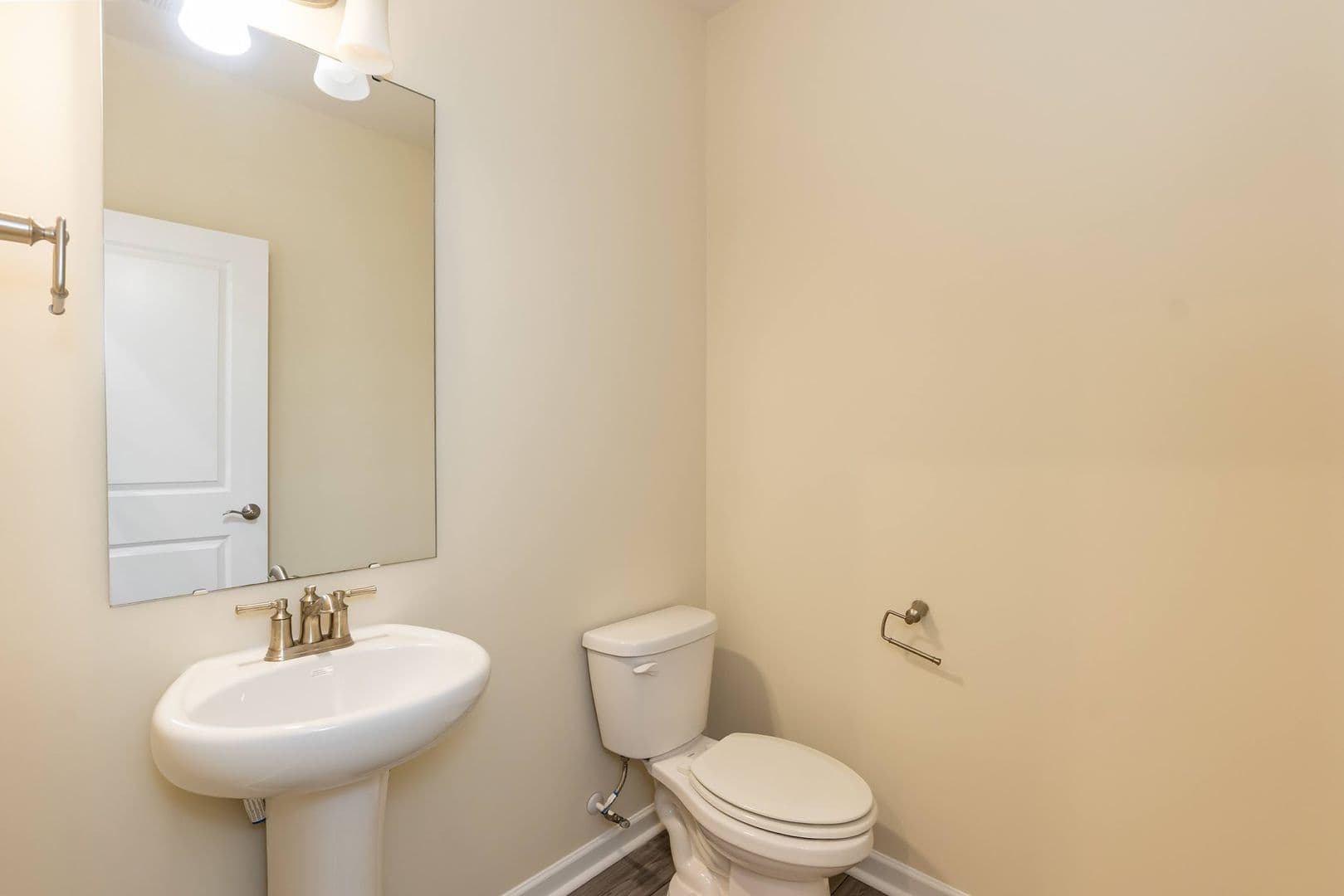 Fuquay Varina House: 807 Trestleview St