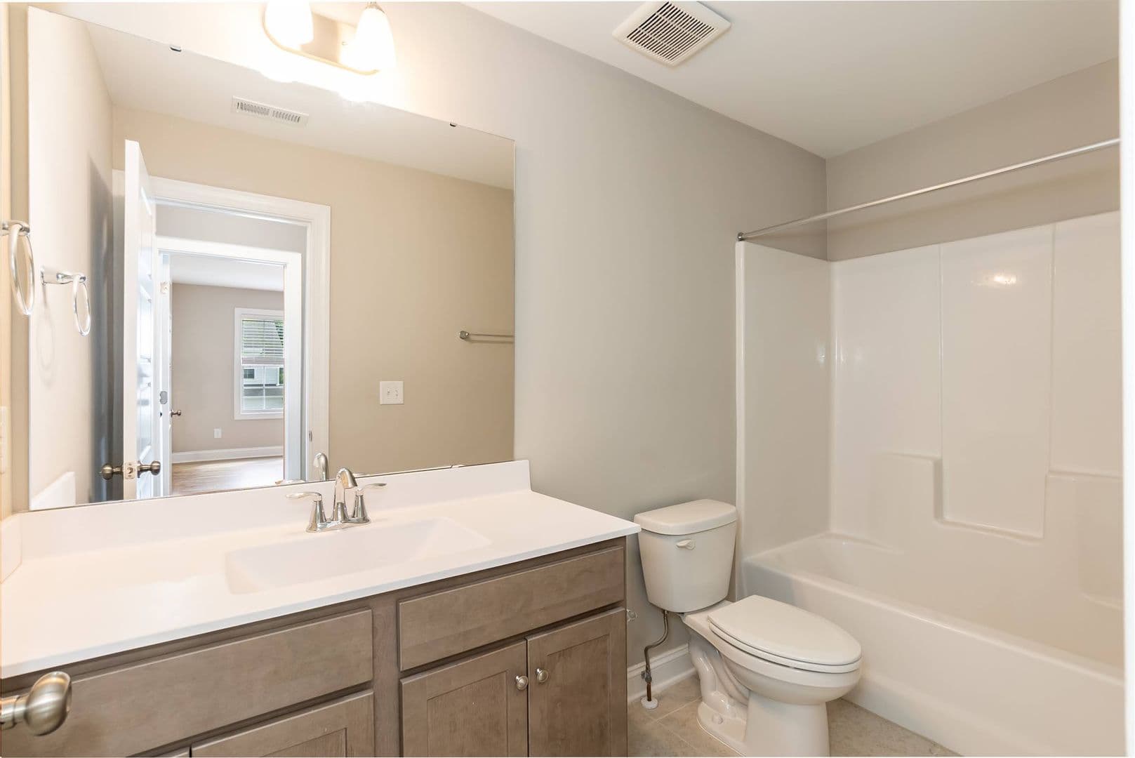 Durham House: 1014 Greatland Rd