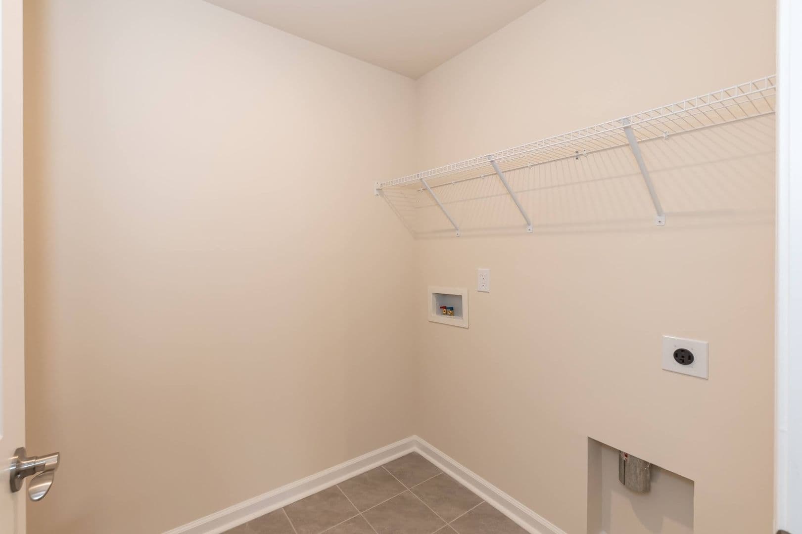 Wendell House: 1498 Rhodes Pond St