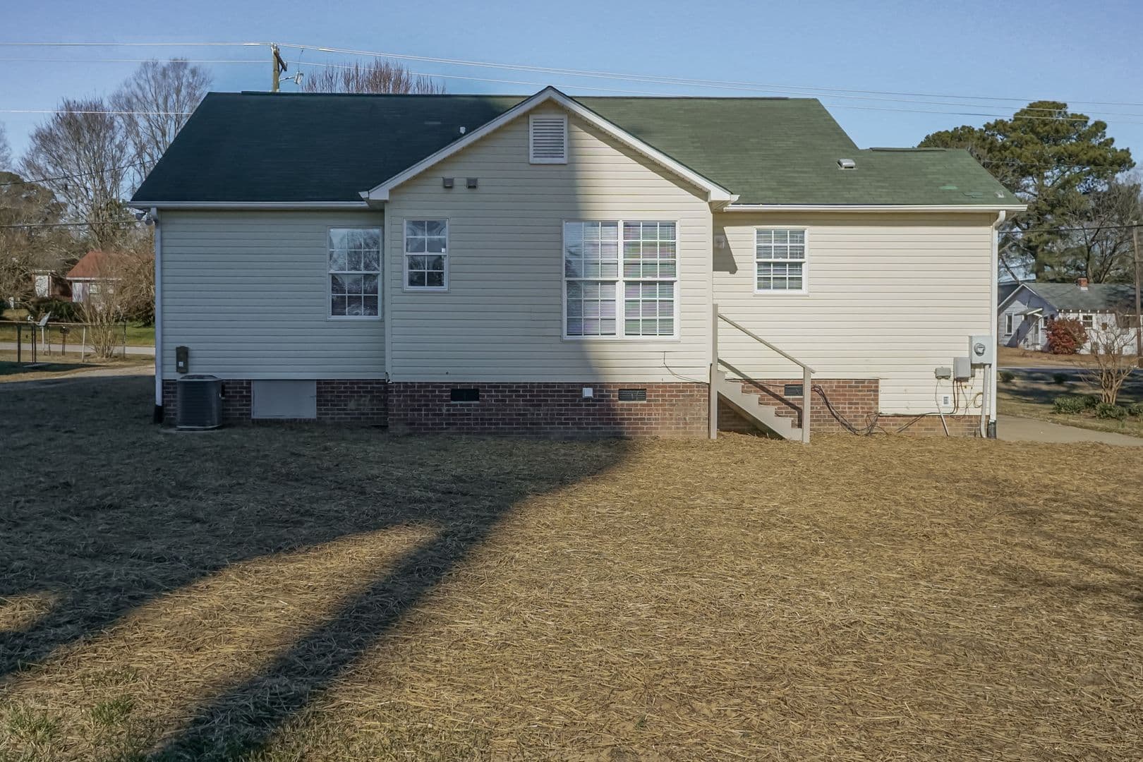 Zebulon House: 205 W Horton St