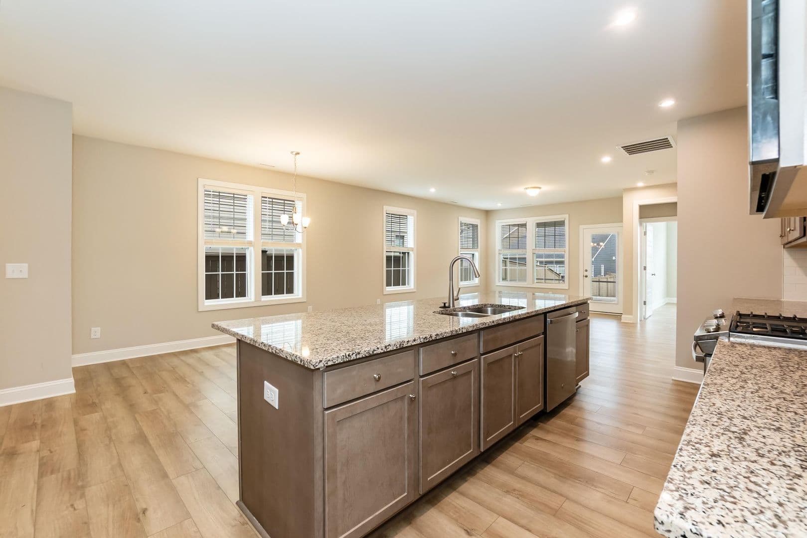 Durham House: 1014 Greatland Rd