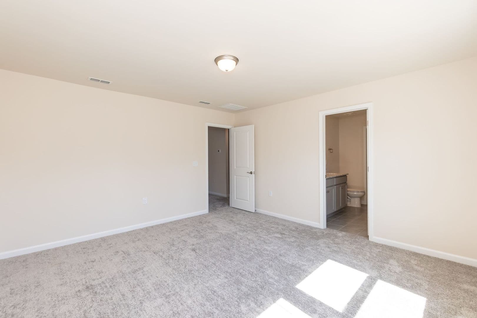 Wendell House: 1498 Rhodes Pond St