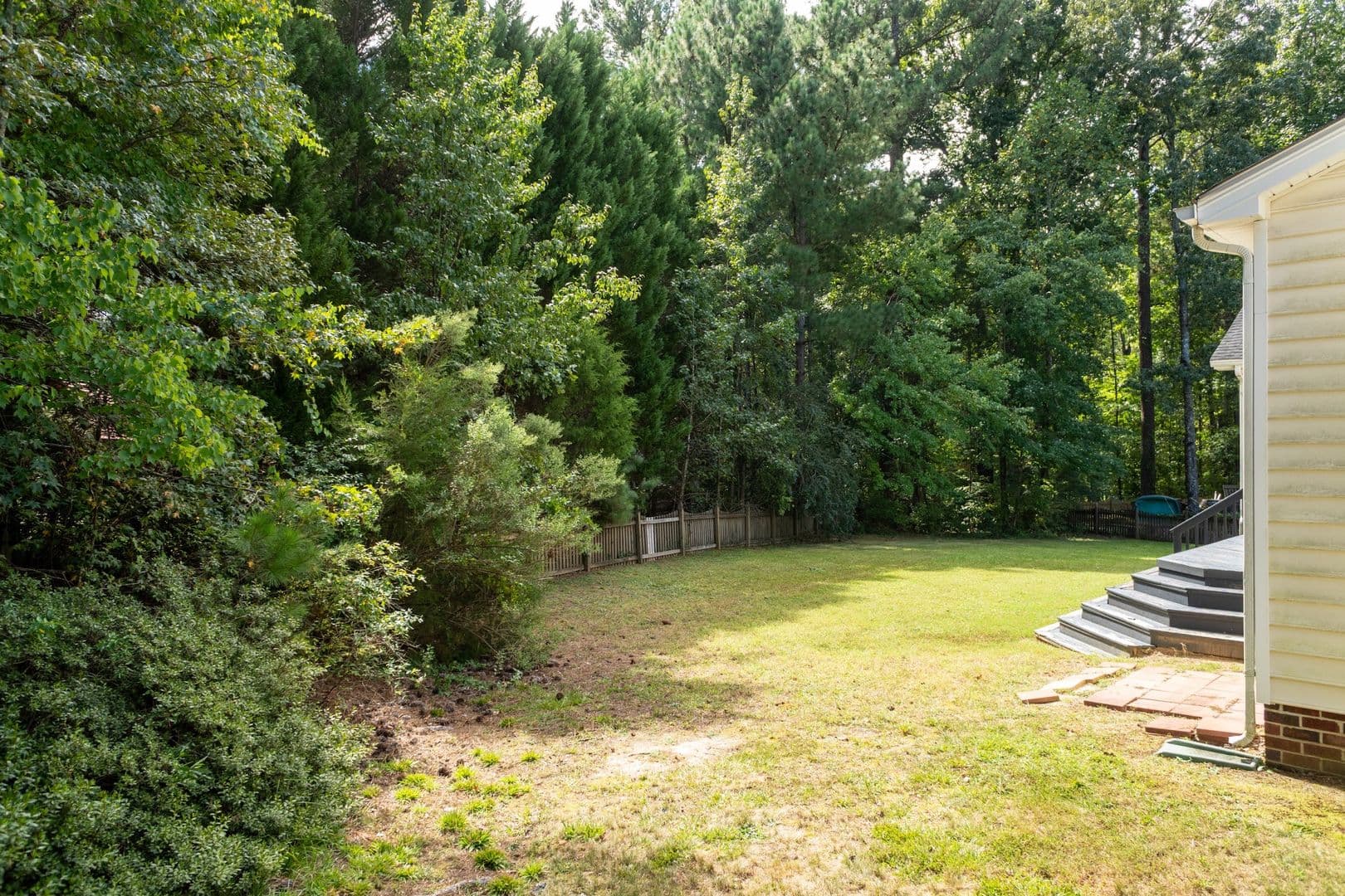 Durham House: 1006 Goldenview Ct