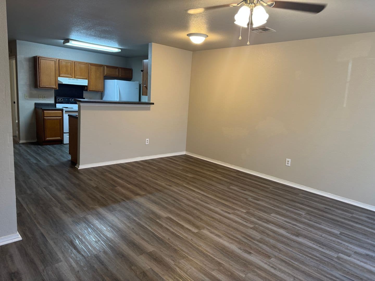 Barling Apartment: 1206 Fort Street
