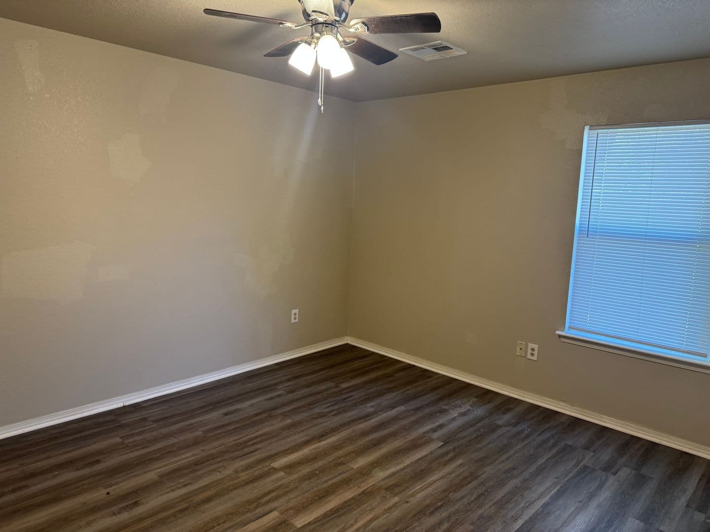 Barling Apartment: 1206 Fort Street