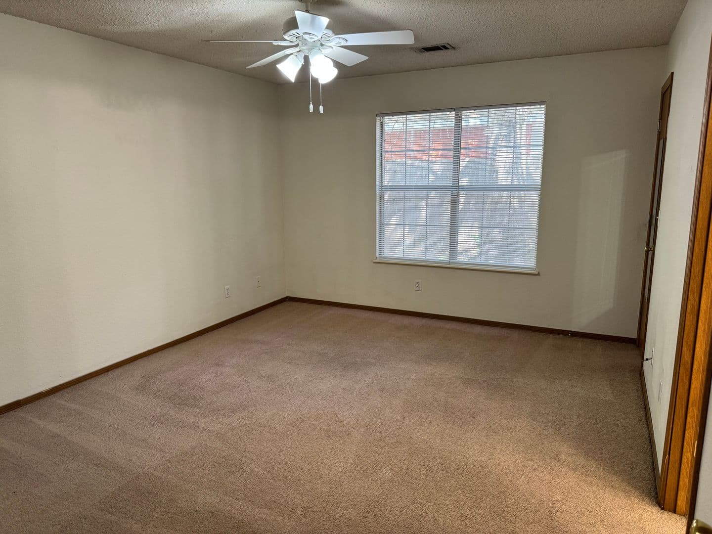 Fayetteville Apartment: Daisy Lane