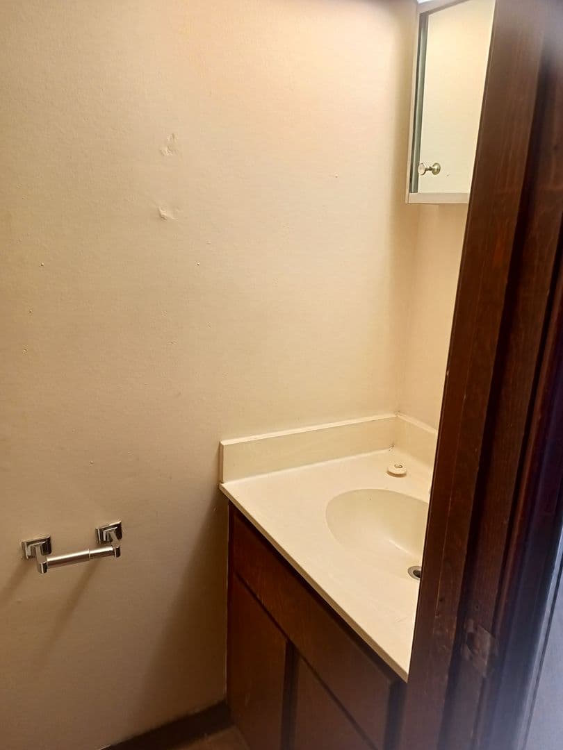Fayetteville Apartment: 1571 N Leverett Ave