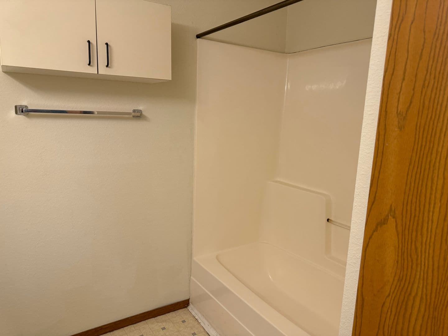 Fayetteville Apartment: Daisy Lane