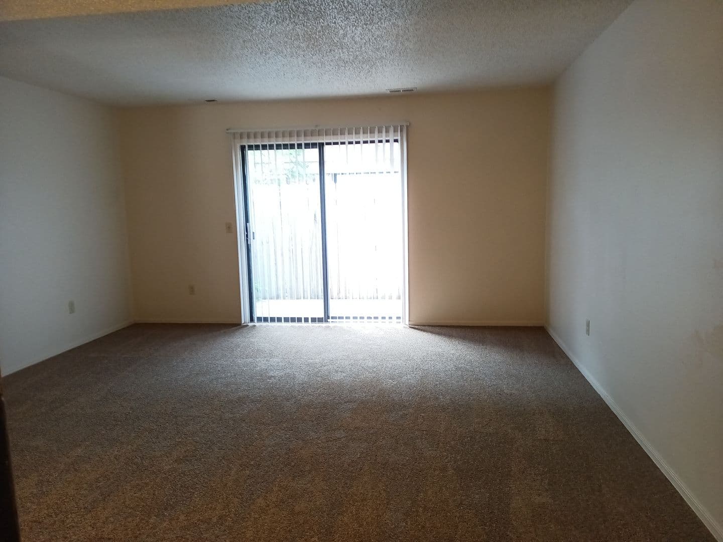 Fayetteville Apartment: 1571 N Leverett Ave