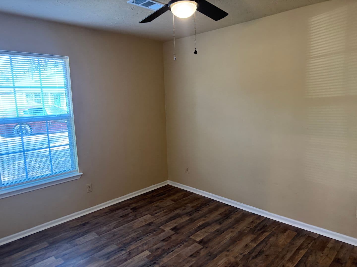 Fort Smith Multiplex: 4304 Walnut Park Drive