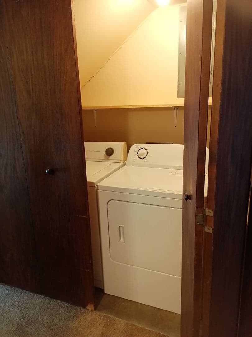 Fayetteville Apartment: 1571 N Leverett Ave