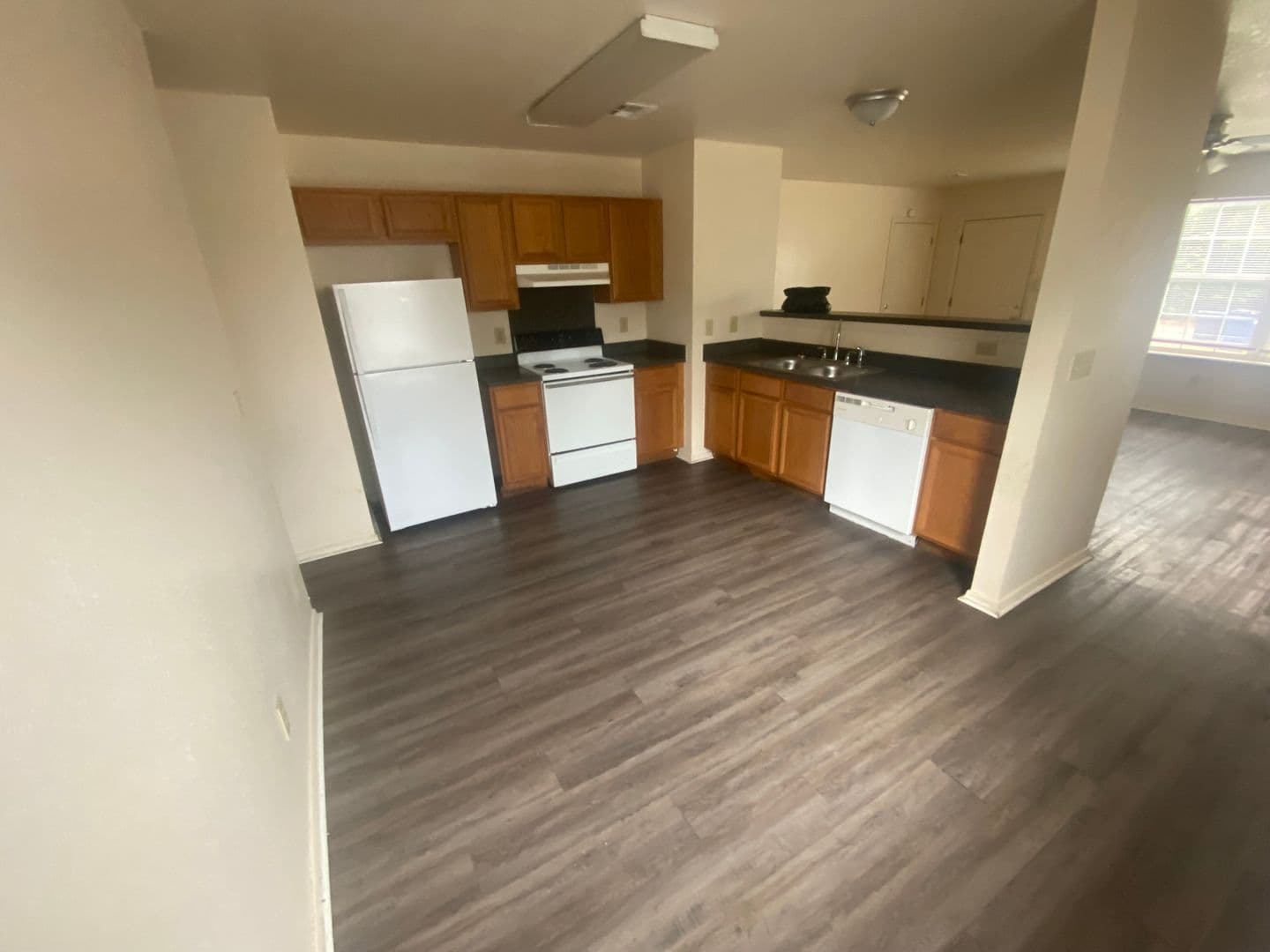 Barling Apartment: 1206 Fort Street