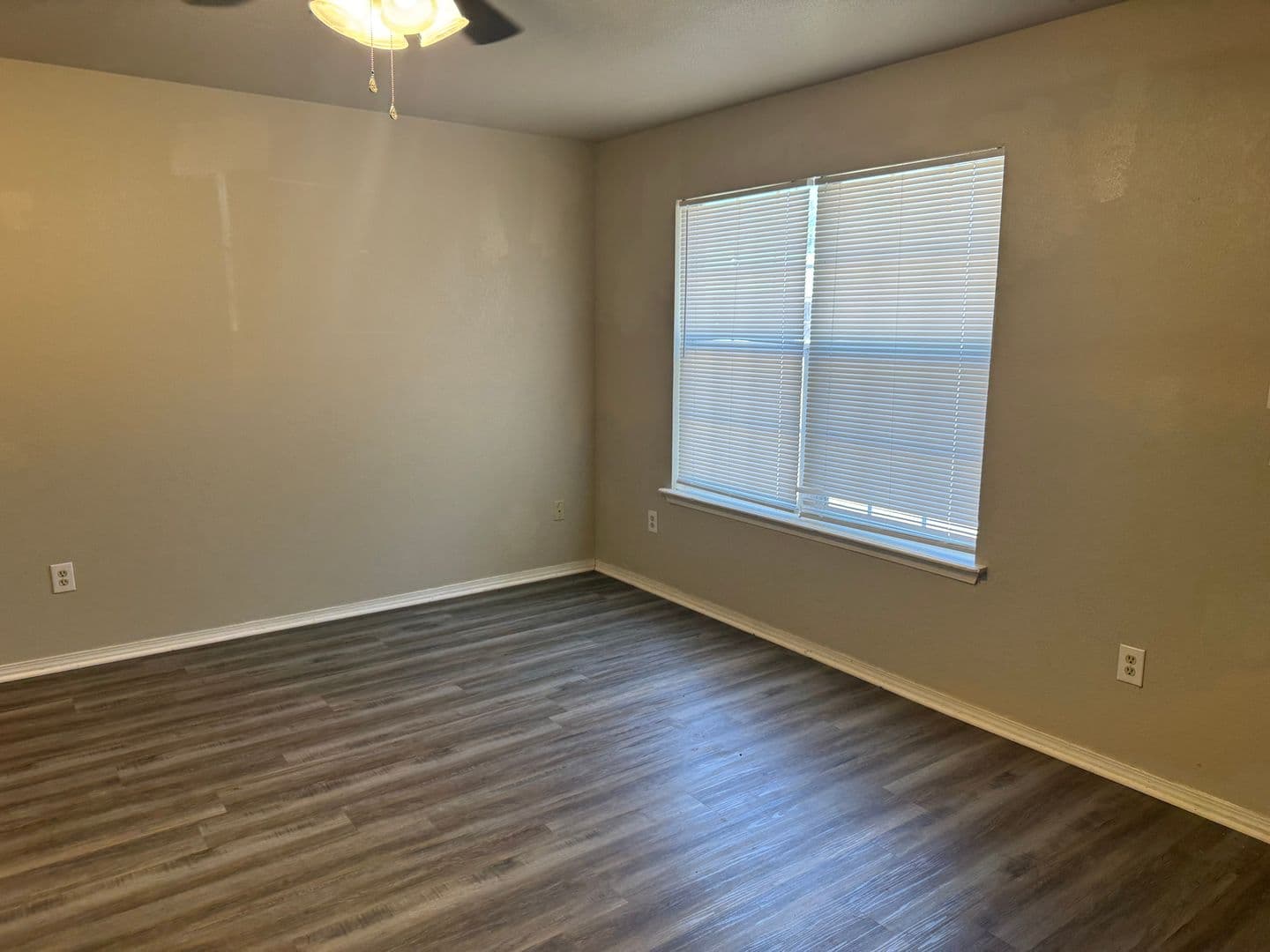 Barling Apartment: 1206 Fort Street