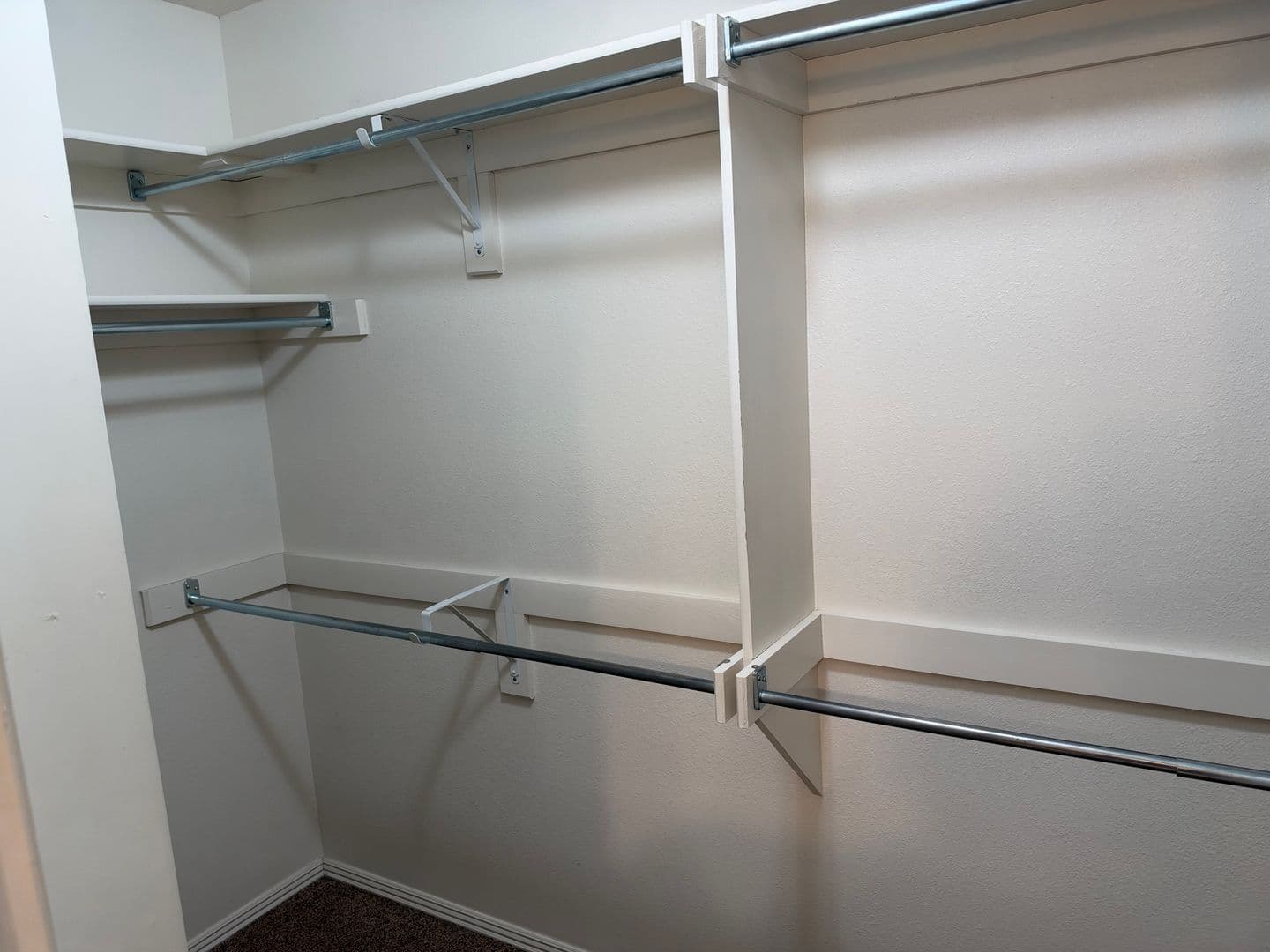 FORT SMITH Apartment: 6000-6002 White Oak Cir