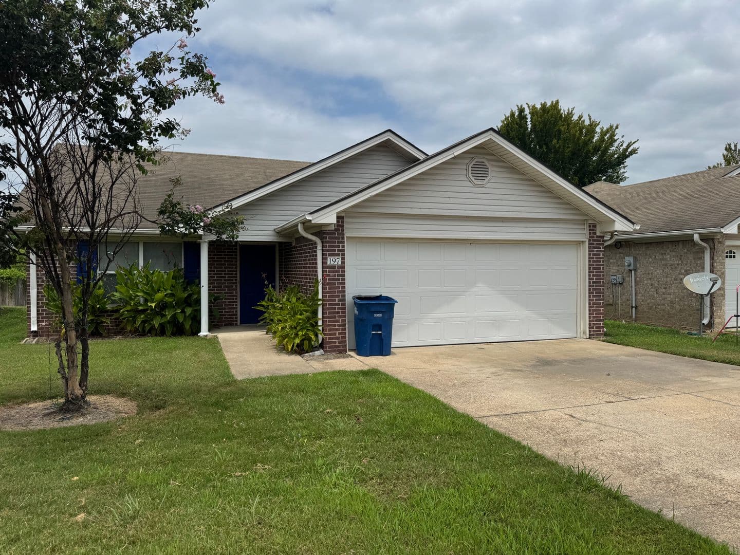 West Memphis Apartment: 195 Elizabeth Ln
