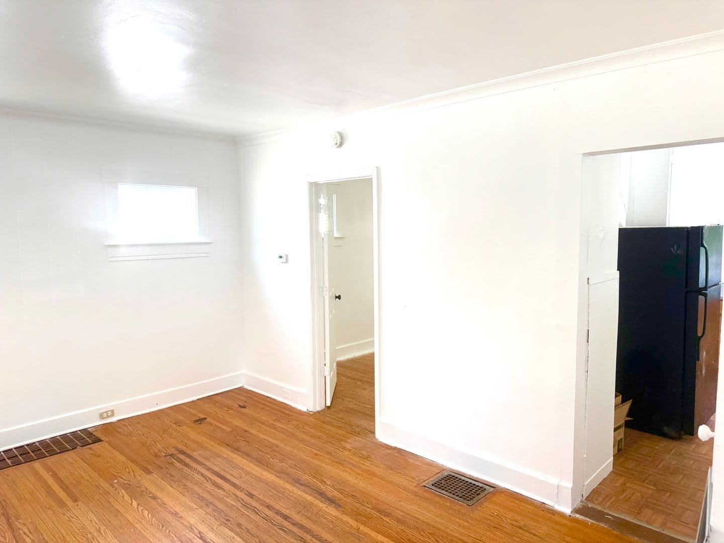 Rochester House: 14 Admiral Pk