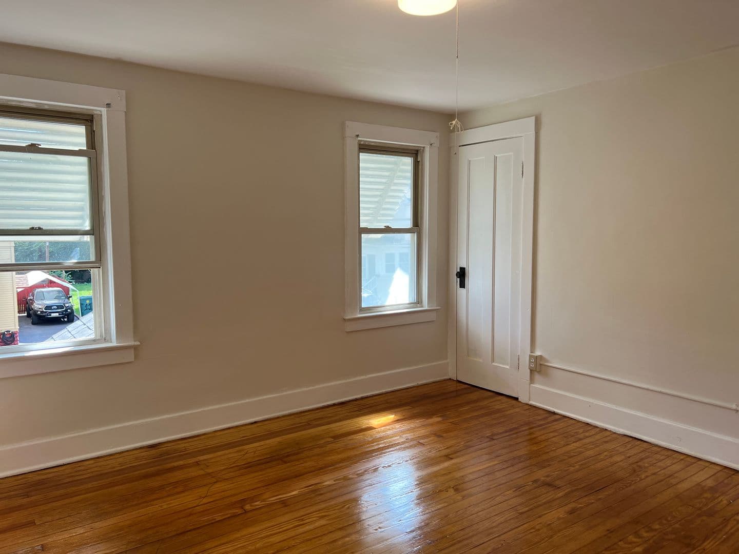 Rochester House: 14 Admiral Pk