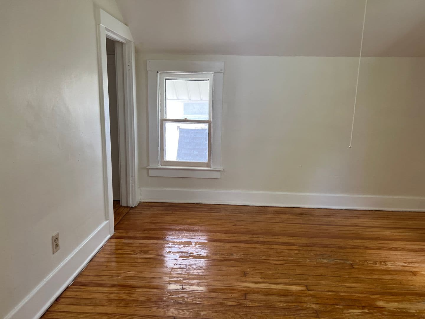 Rochester House: 14 Admiral Pk