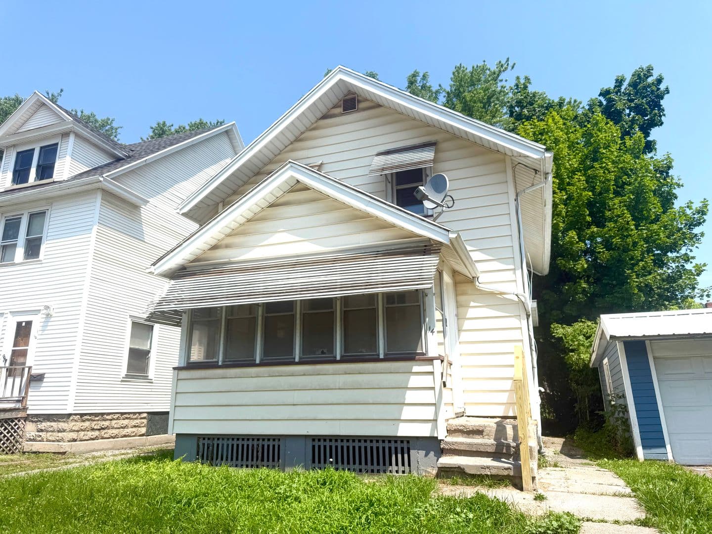 Rochester House: 14 Admiral Pk