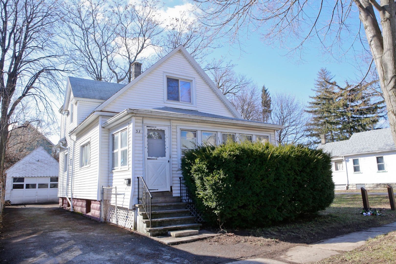 ROCHESTER House: 53 ERNST ST