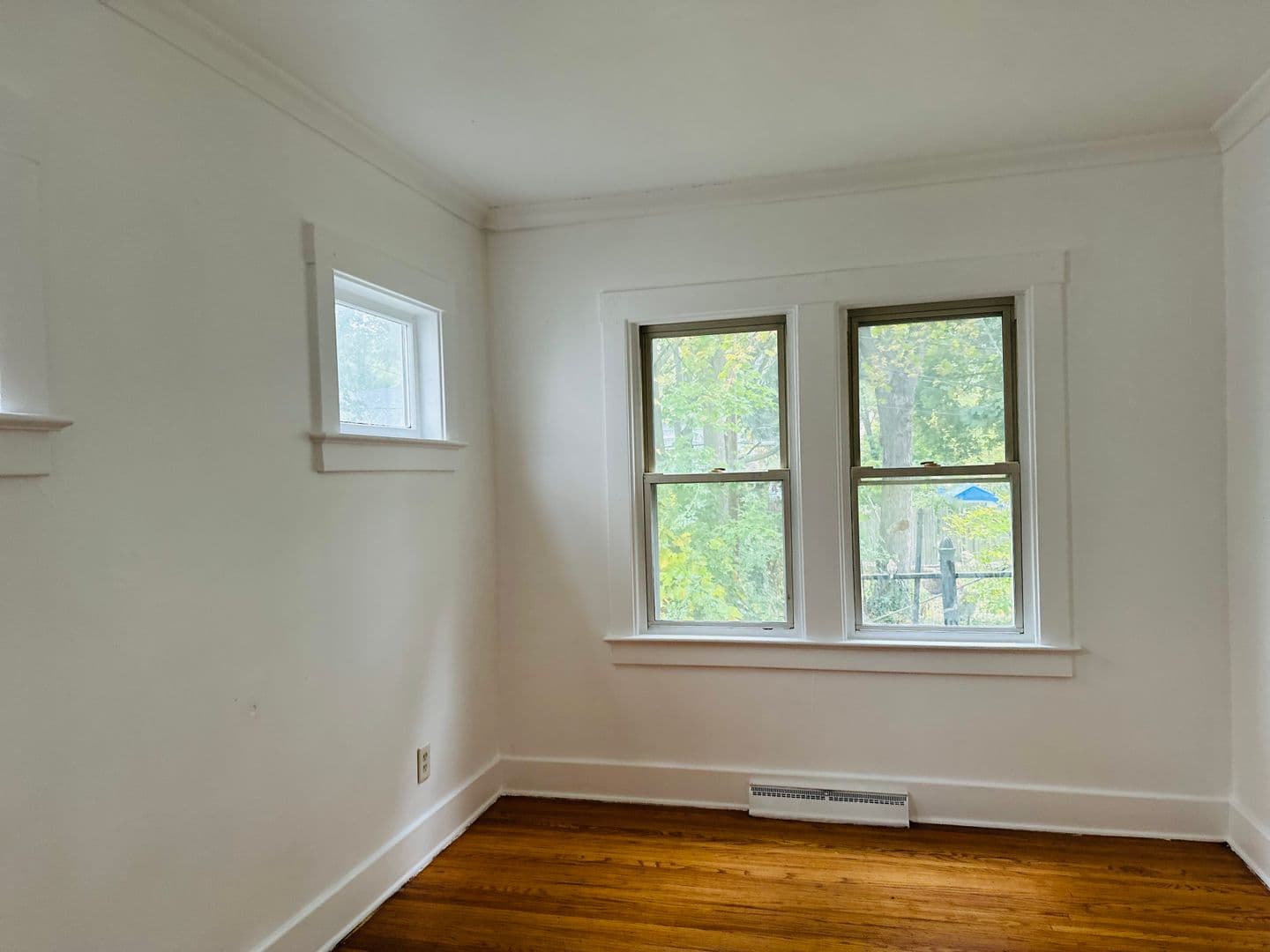 Rochester House: 14 Admiral Pk