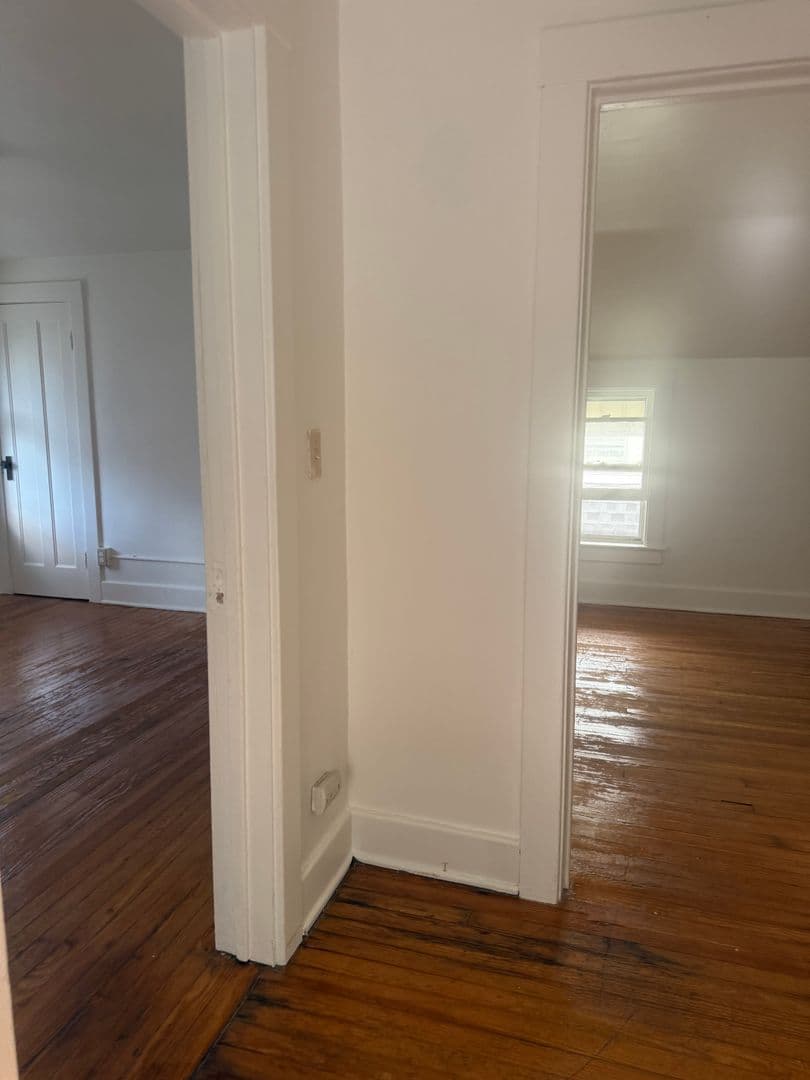 Rochester House: 14 Admiral Pk