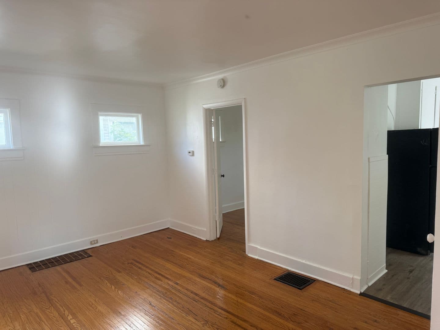 Rochester House: 14 Admiral Pk