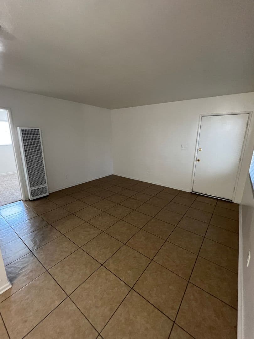 SAN DIEGO Apartment: 2577 BROADWAY