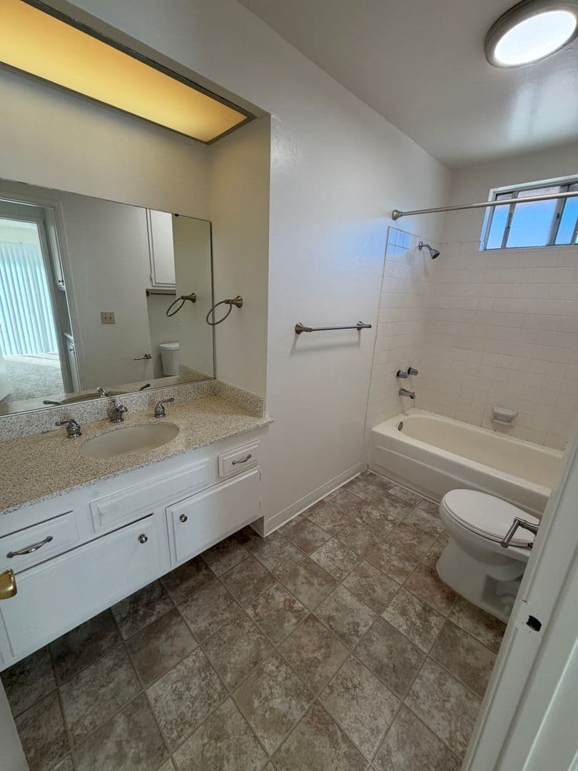 SAN DIEGO House: 7643 STEVENSON WAY