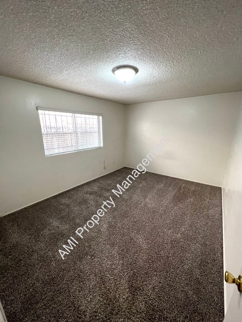 SAN DIEGO Apartment: 4127 33RD ST