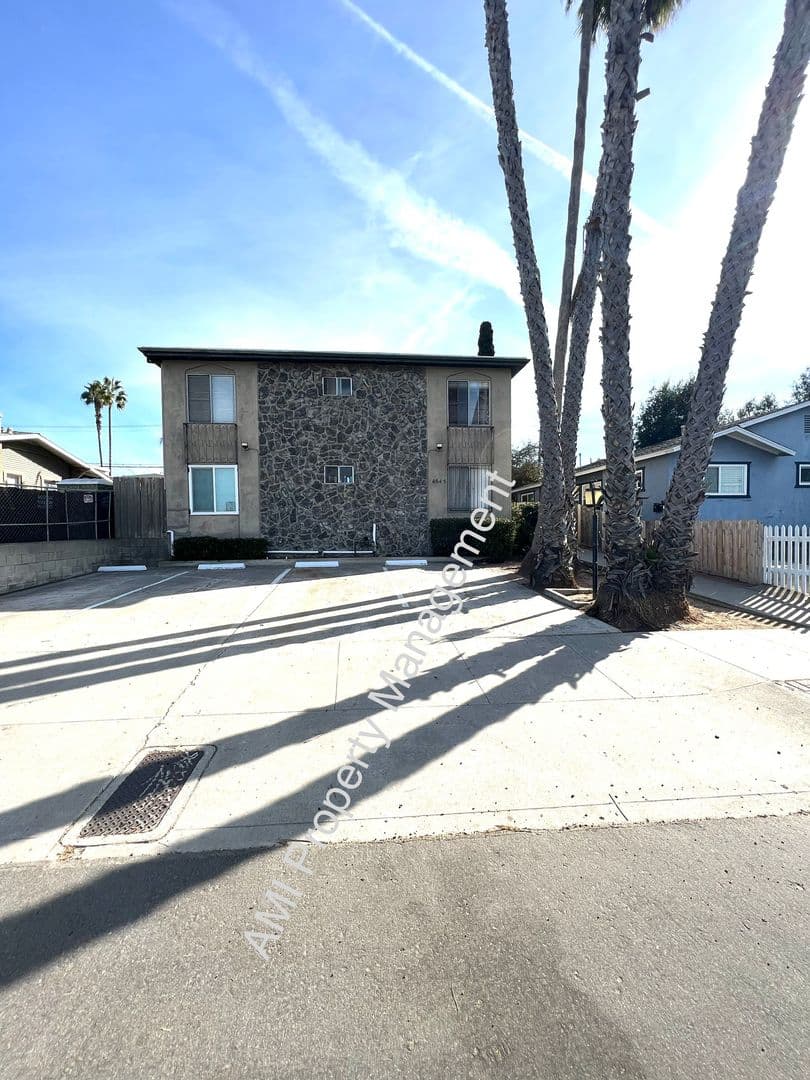 SAN DIEGO Apartment: 4645 ARIZONA  ST