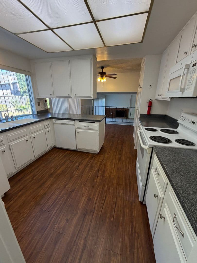 SAN DIEGO House: 7643 STEVENSON WAY