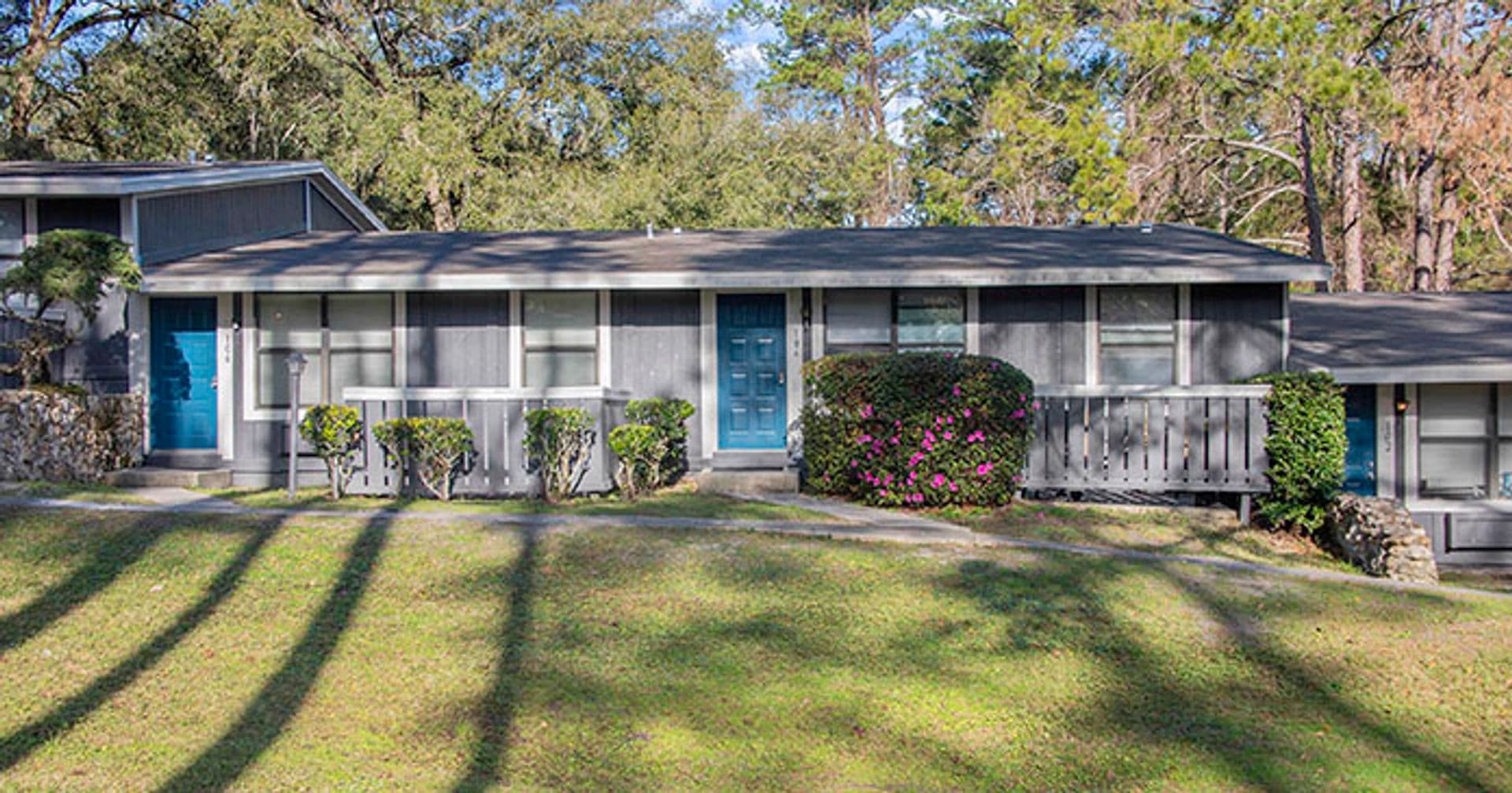 Lake City Apartment: 826 SW Amberwood Loop
